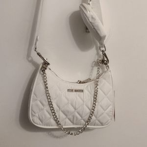 NWT Steve Madden BTAMELA Crossbody Bag w/ Airpod Case Pouch - white